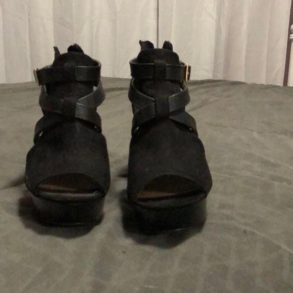 Women’s black wedges - Picture 2 of 4